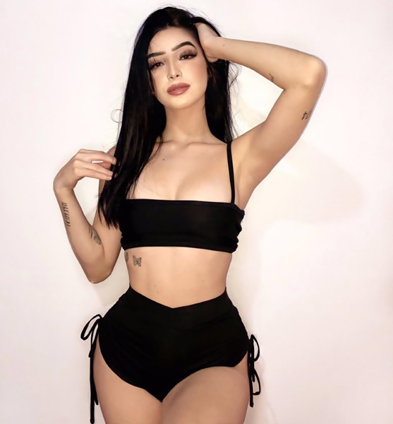 Kıvrımlı Kepez Escort Ülkü Büyük Göğüslü