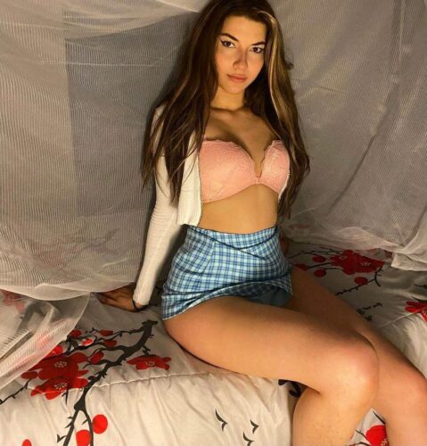 Kültür escort Bayan Gül büyük kalçalı anal sever