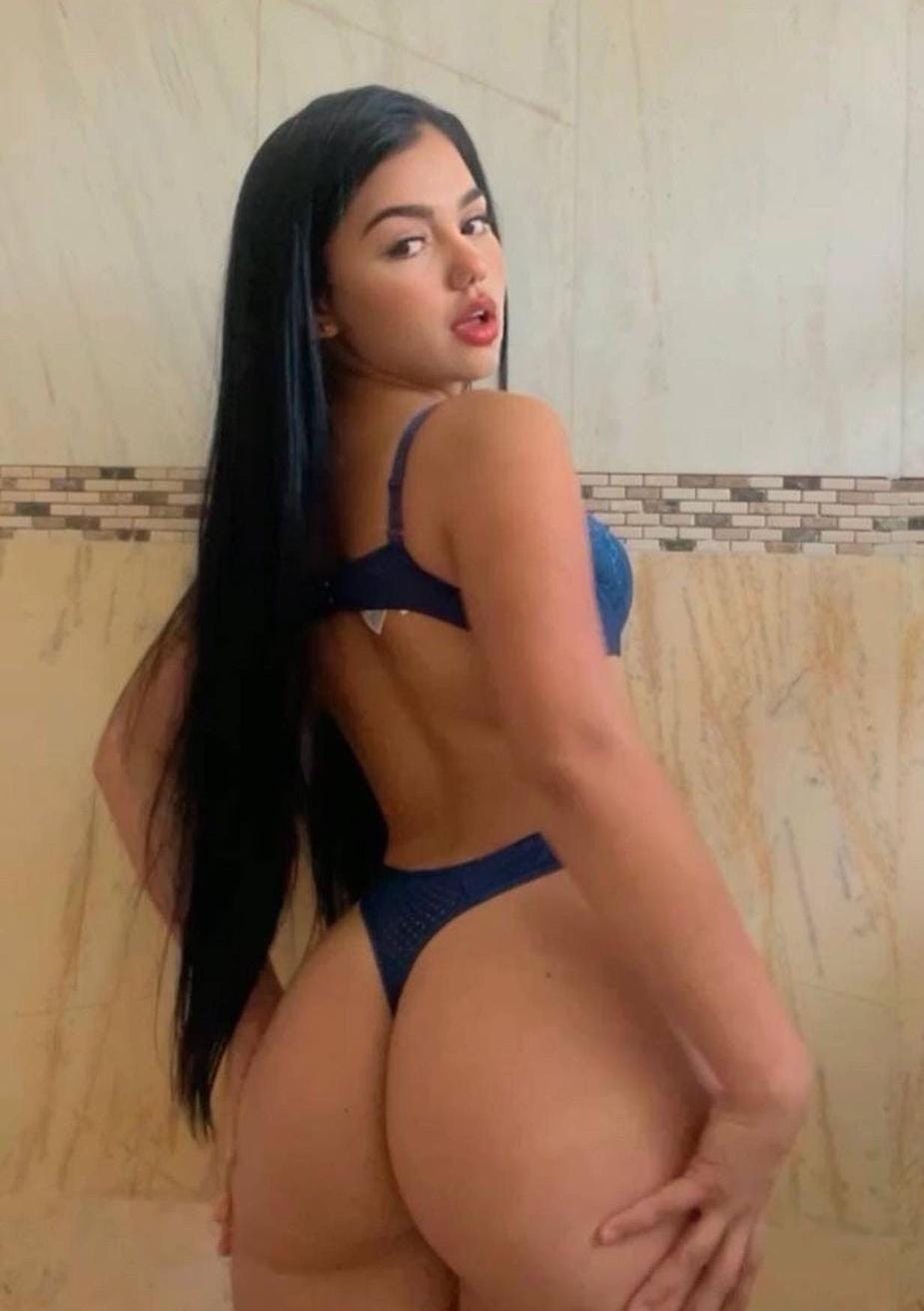 Atletik Vücutlu Sevgili Tadında Kültür Escort Deniz